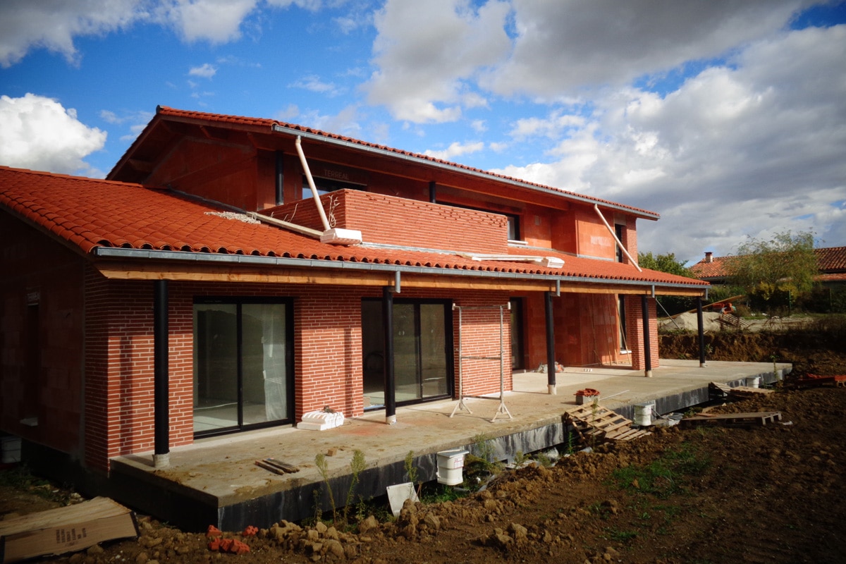 Travaux gros œuvre et maçonnerie construction maison briques Ariège